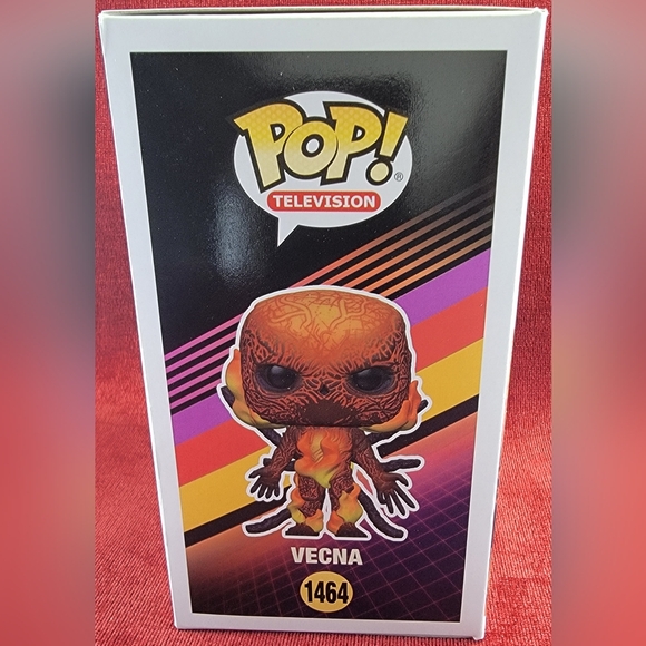 Vecna hit topic exclusive funko # 1464 (nib) with pop protector - Picture 8 of 9